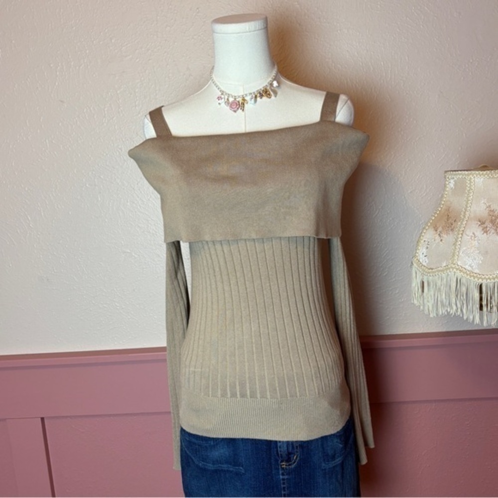cottage whimsy y2k fold over long sleeve top
Windsor
brown tan
sz Medium